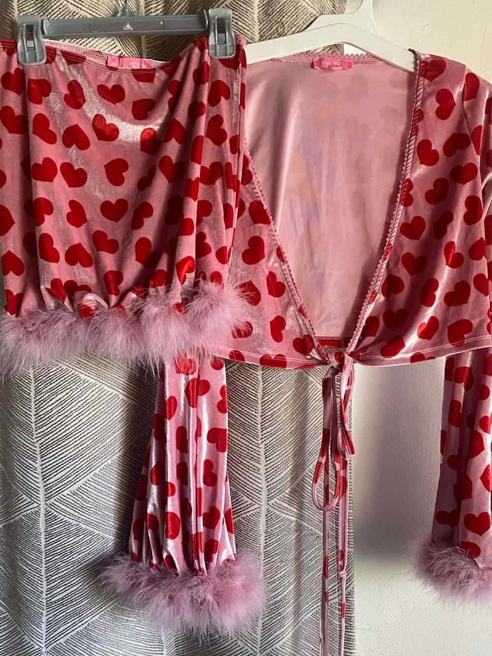 Sugar Thrillz Pink Velvet Heart-Print Marabou Trim Two-Piece Sz S